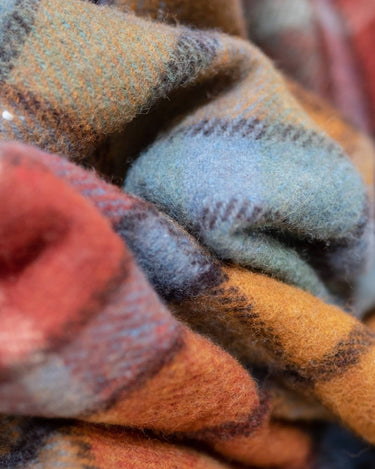 Wool Blanket in Buchanan Tartan