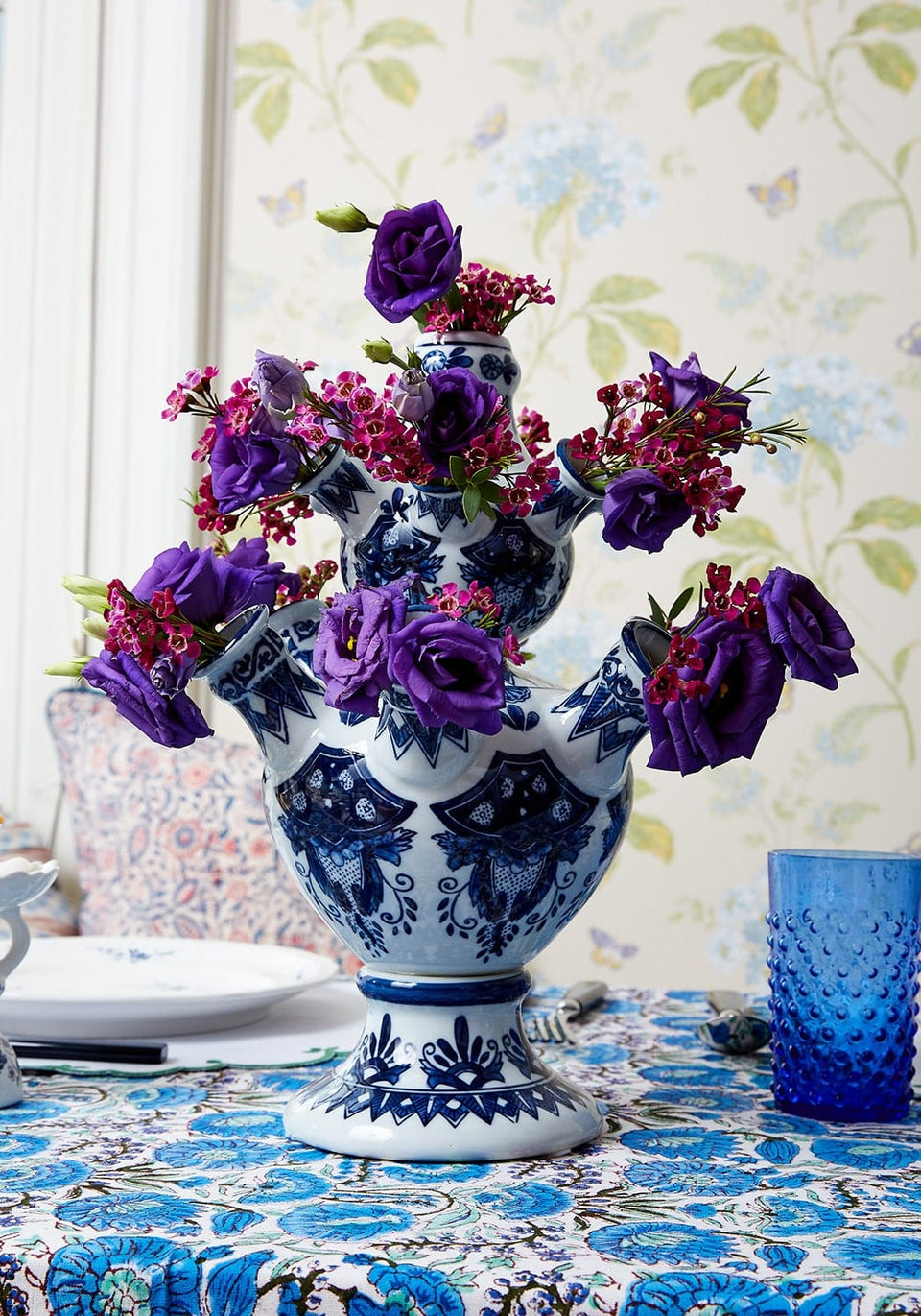 Delft Tulipieres a Pair