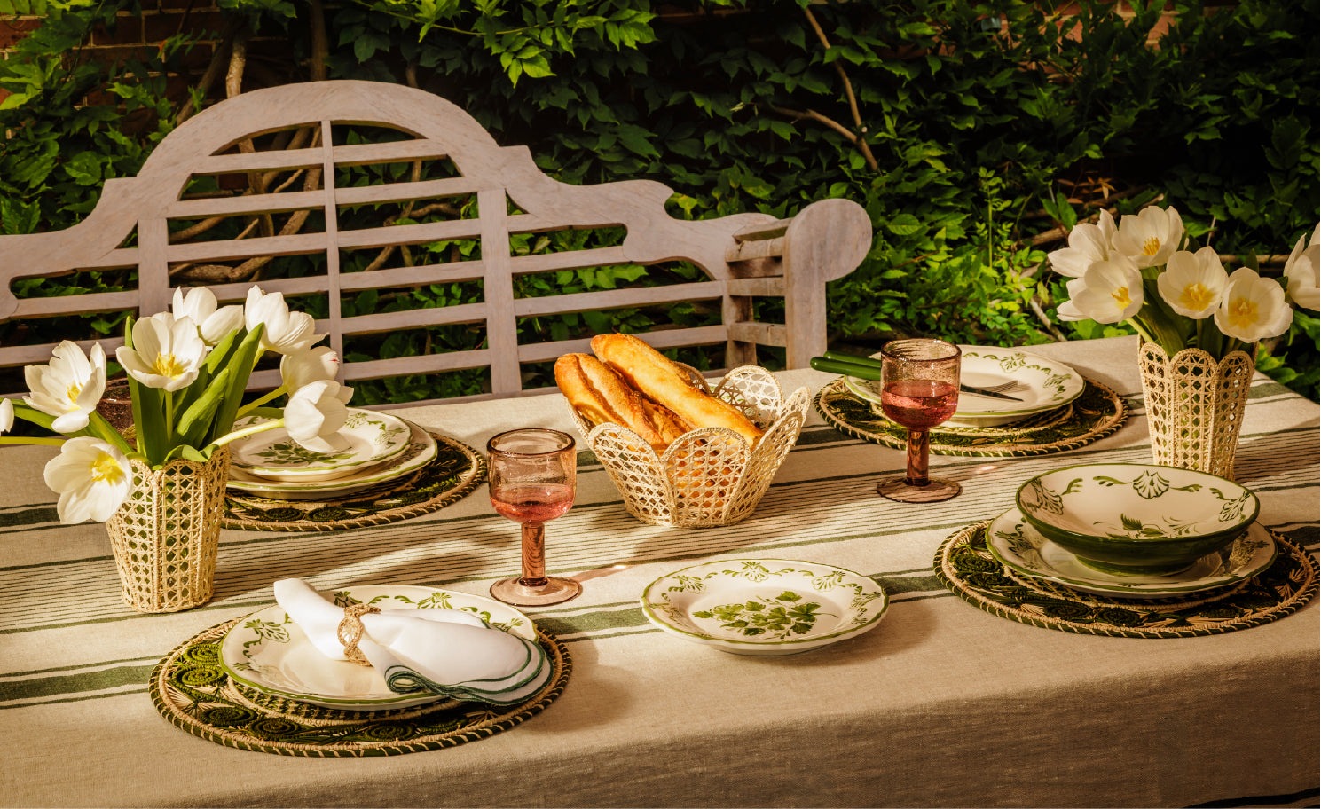 Cara Shell Table Setting