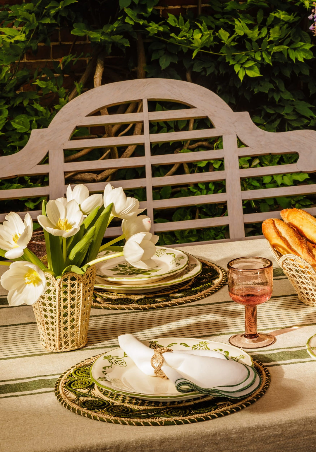 Medlar Table Setting