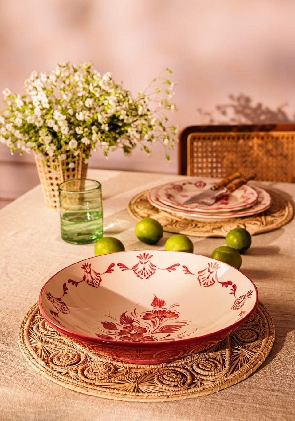 Bowl Cara Shell Serving Bowl, Red