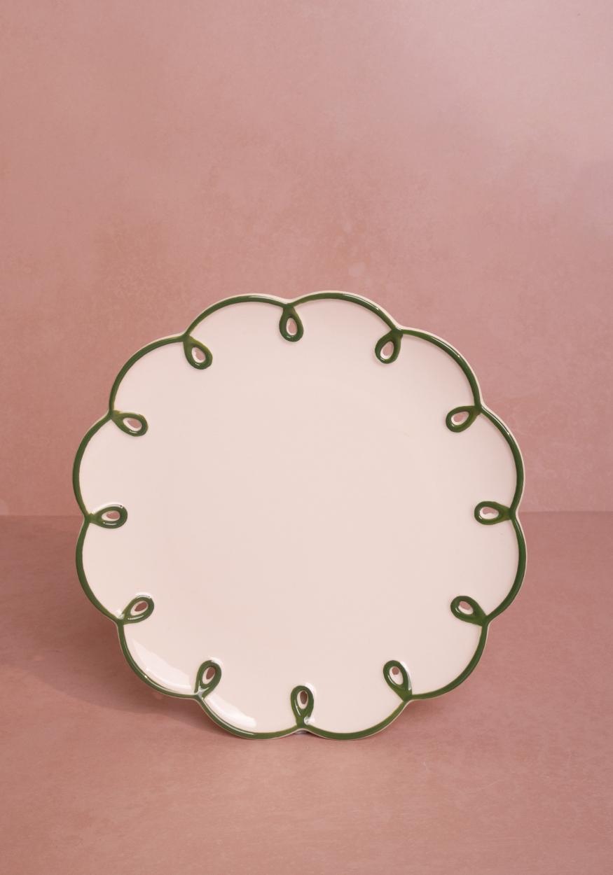 Glorious Green Scalloped Lunch Plate - Set of 4