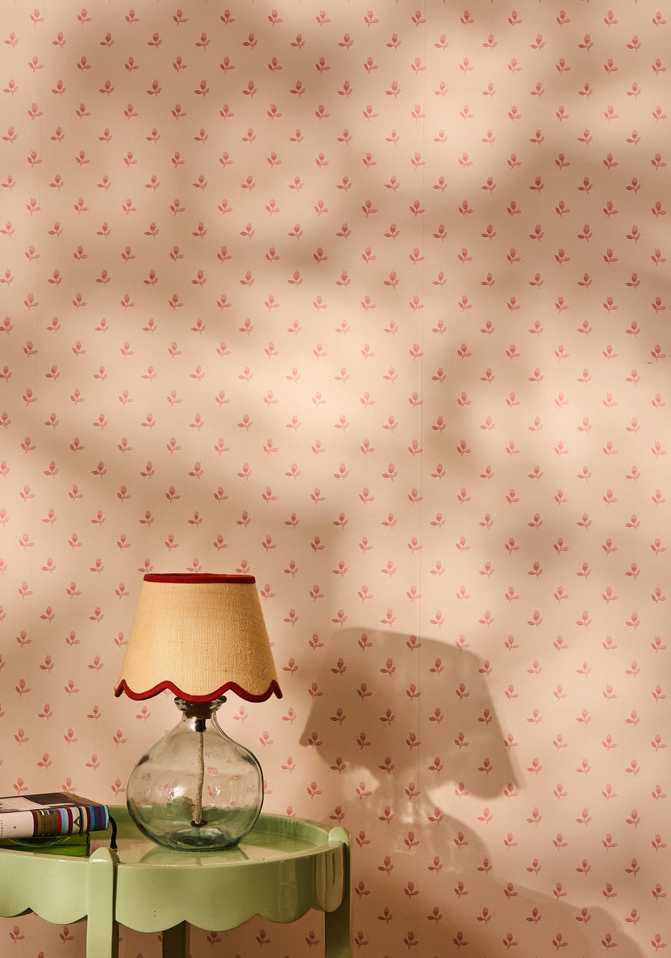 Sweet Red Trim Scalloped Lampshade