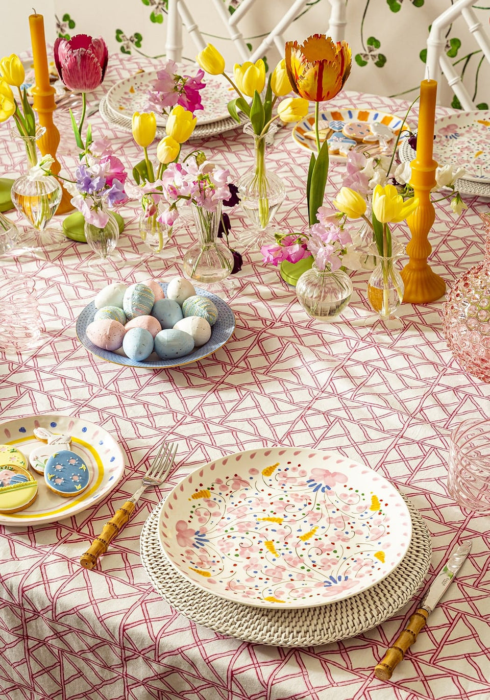 Lily's Pink Bamboo Lattice Tablecloth - Casa by Josephine Jenno