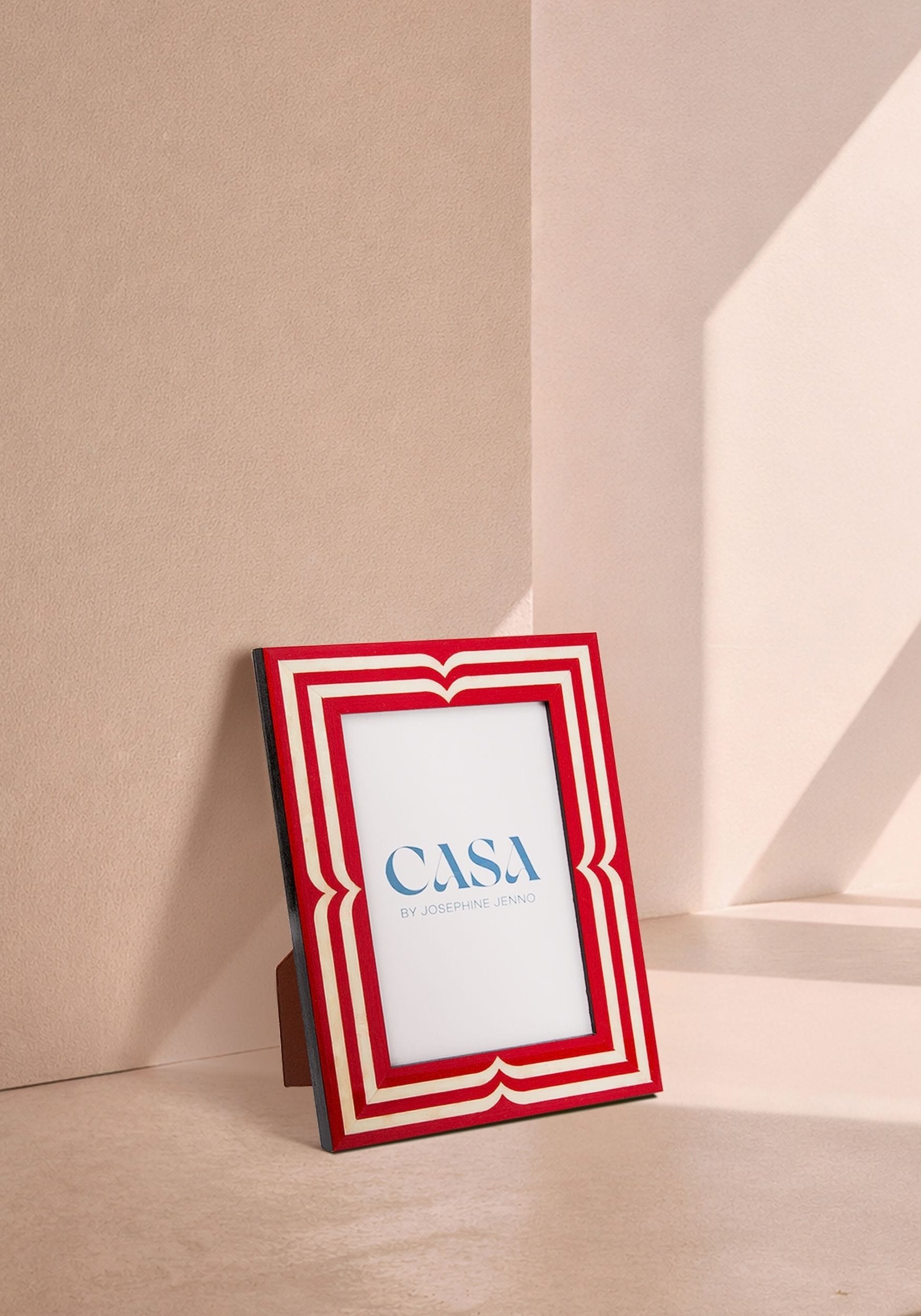 Photo Frame Raspberry Beret Marquetry Frame 6x4"