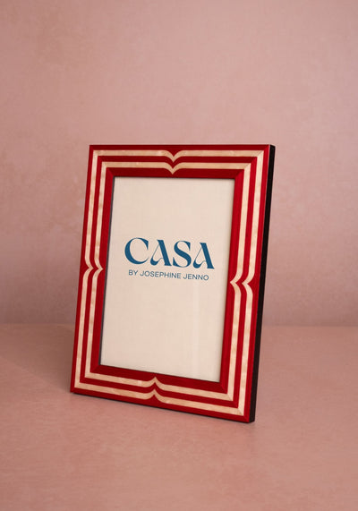 Raspberry Beret Marquetry Frame 7x5"