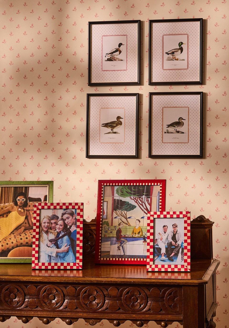 Red and White Striped Marquetry Photo Frame 10x8"