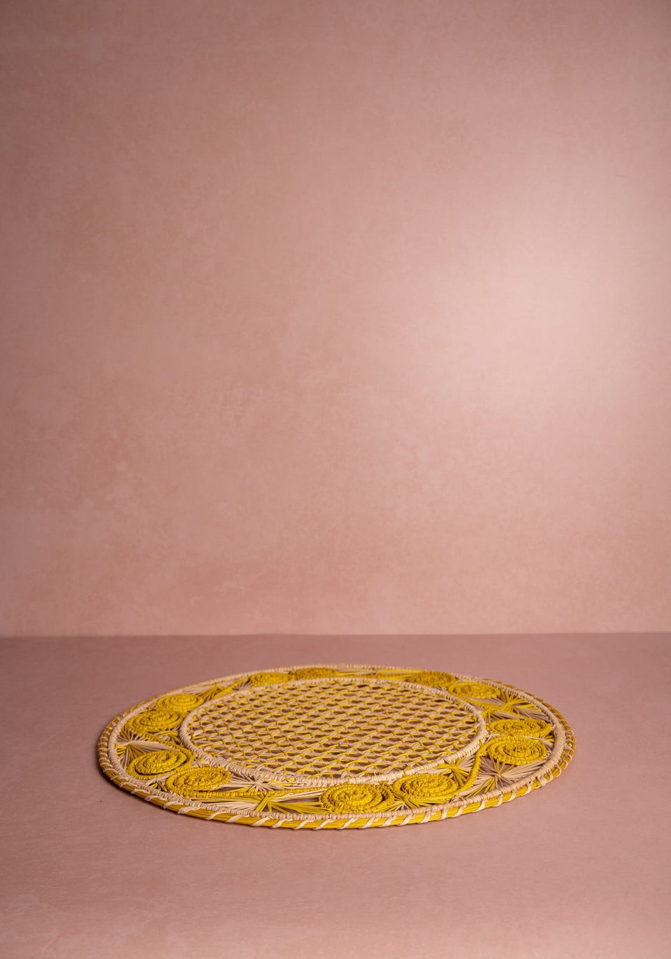 Atlántico Iraca Woven Placemat, Yellow