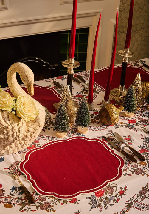 Bordeaux Scallop Placemat- Set of 4