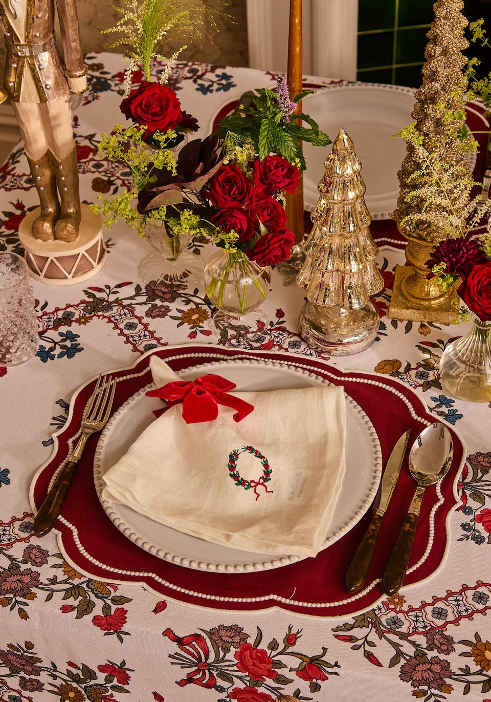 Bordeaux Scallop Placemat- Set of 4