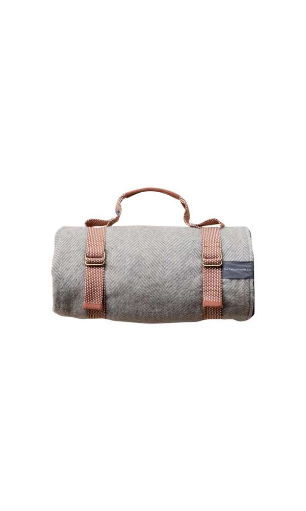 Recycled Picnic Carrier for Any Adventure - Casa by Josephine Jenno
