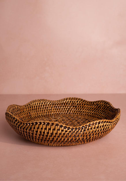 Saratoga Round Rattan Scalloped Tray - Brown