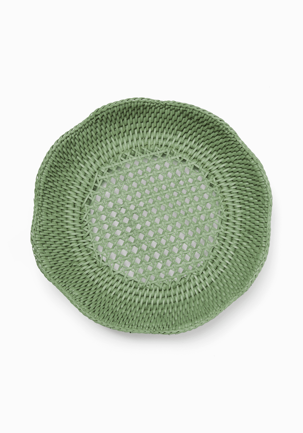 Saratoga Round Rattan Scalloped Tray - Green