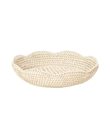 Serving Piece Saratoga Round Rattan Scalloped Tray - Sand Colour