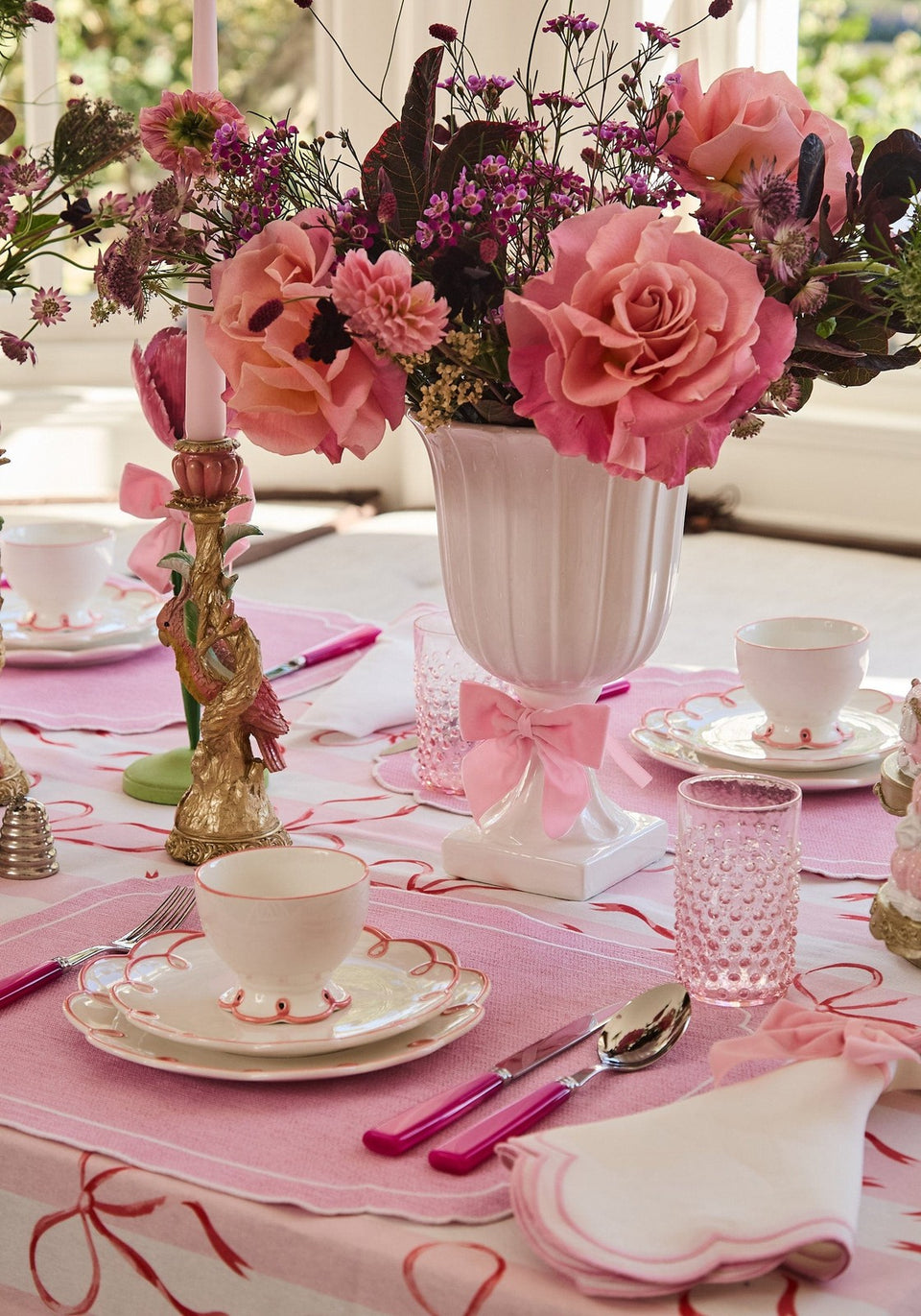 Pretty In Pink Scalloped Lunch Plate - Set of 4