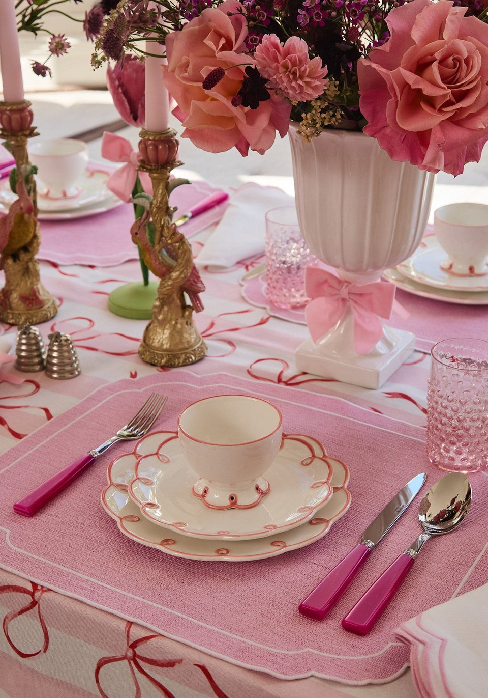 Pretty In Pink Scalloped Lunch Plate - Set of 4