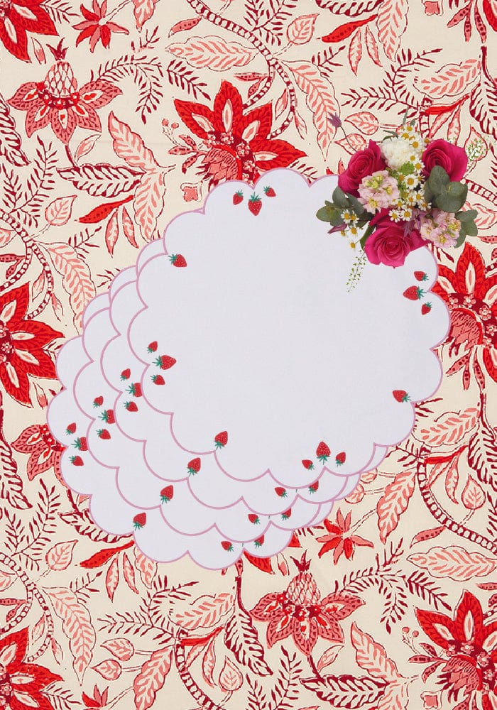 Strawberry Round Scalloped Placemats - Set of 4 - Casa by Josephine Jenno