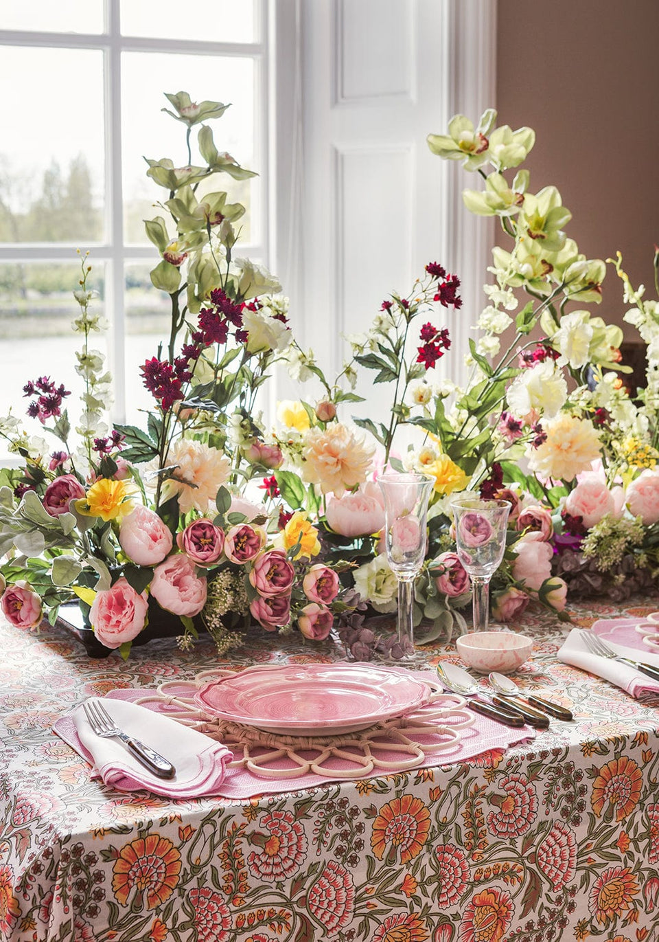 Vintage long stemmed Wine Glass - Luxury Glassware set of 6 - Casa by Josephine Jenno