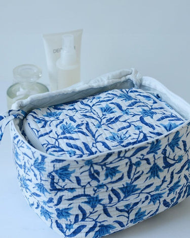 Wash Bag Beautiful Blue Sponge Bag