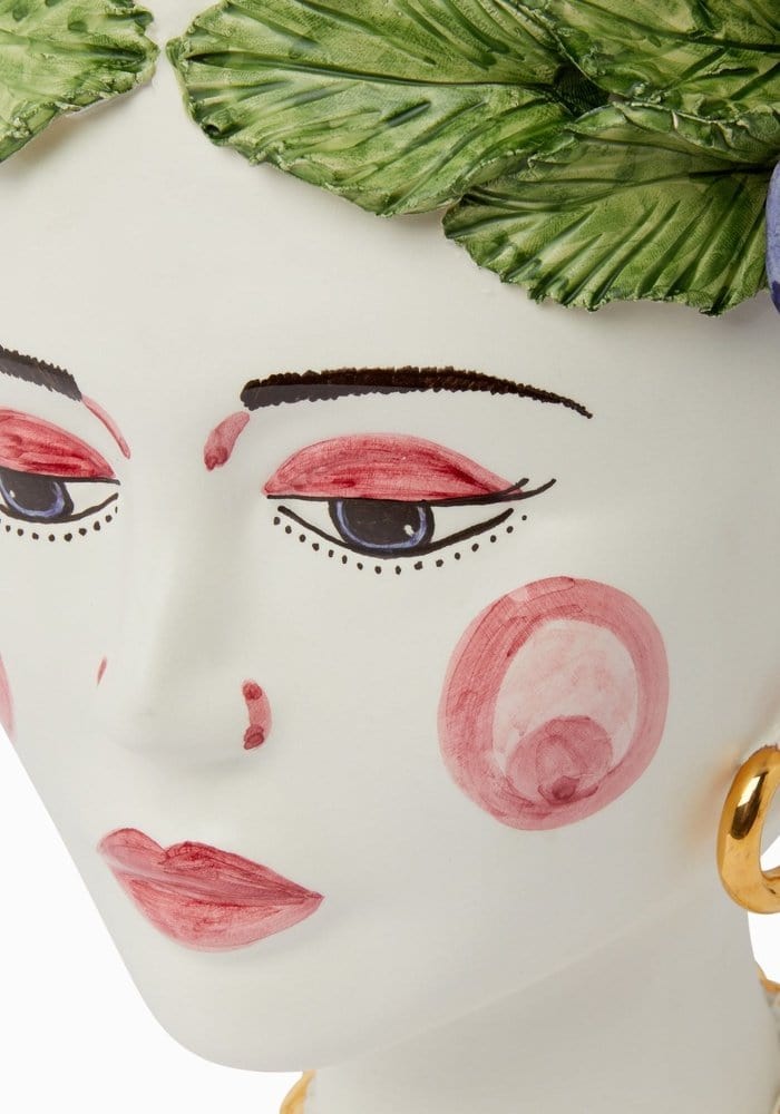 Testa Di Moro Flora - Not the White Lotus Variety